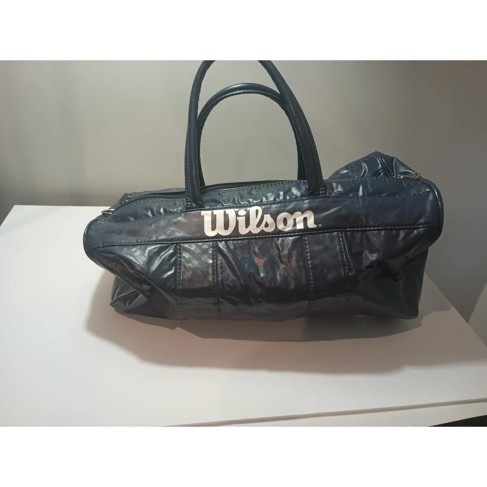 Vintage Wilson Duffle Bag Navy Vinyl Gym Overnight Travel Bag SGI Made Taiwan